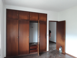 Te renoveren woning in Lameiras