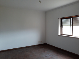 Te renoveren woning in Lameiras