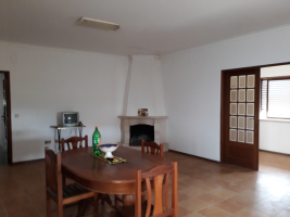 Te renoveren woning in Lameiras