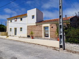 Camping/Hostel te Famalição, Nazaré